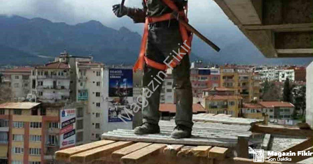 "Denizli’de 4. kattan düşen inşaat işçisi yaşamını yitirdi" başlıklı haber için fotorealistik, profe