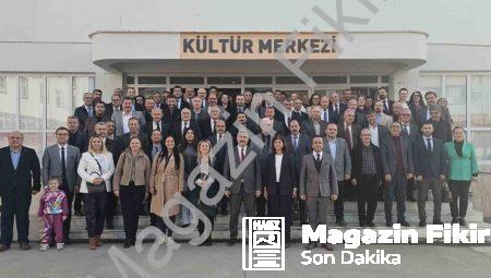 Efeler’de Eğitim Liderleri İçin Kültürel Seferberlik: Okuma Projesi Hız Kesmiyor