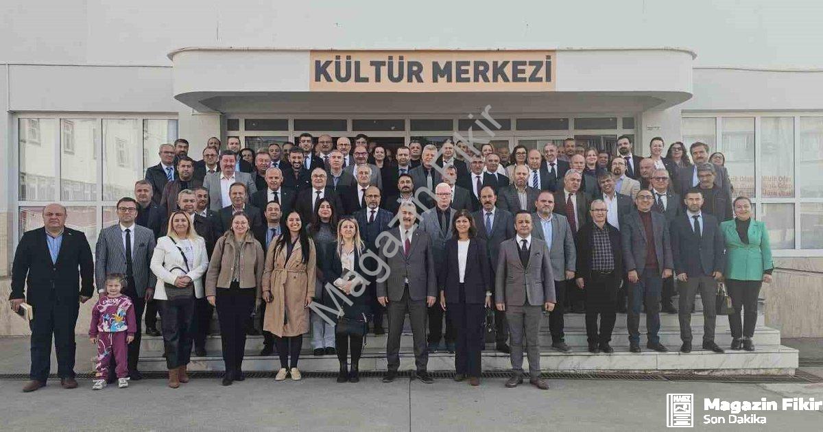 "Efeler’de Eğitim Liderleri İçin Kültürel Seferberlik: Okuma Projesi Hız Kesmiyor" başlıklı haber iç