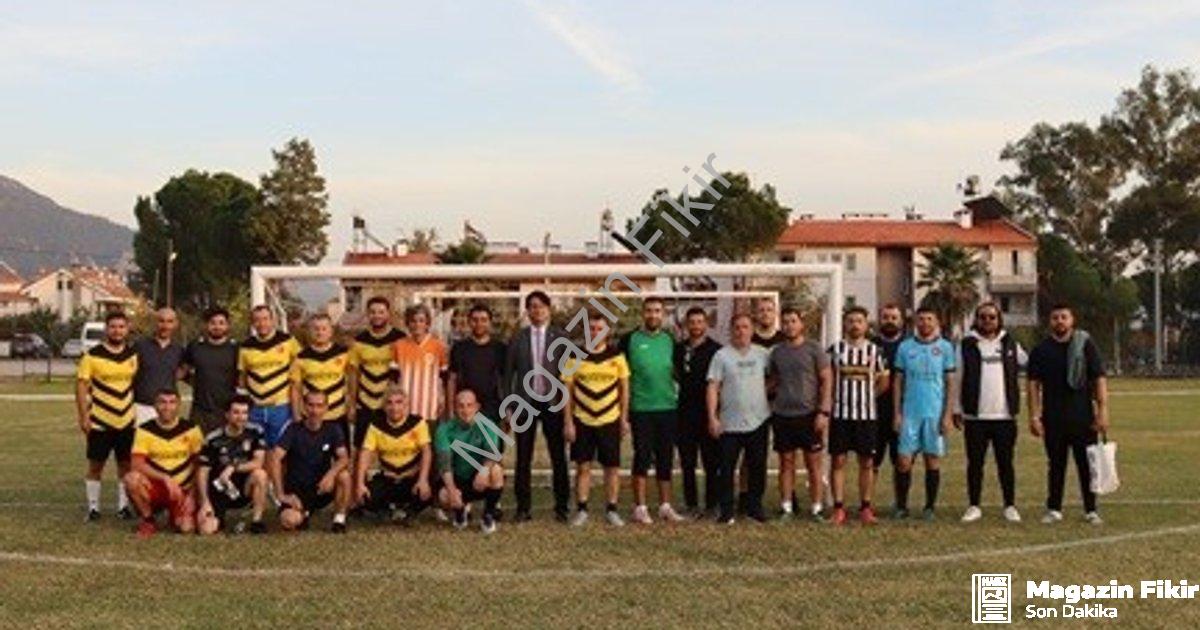 "Köyceğiz'de Öğretmenler Günü Coşkusu: Futbol Turnuvası Şampiyonu Belli Oldu" başlıklı haber için fo