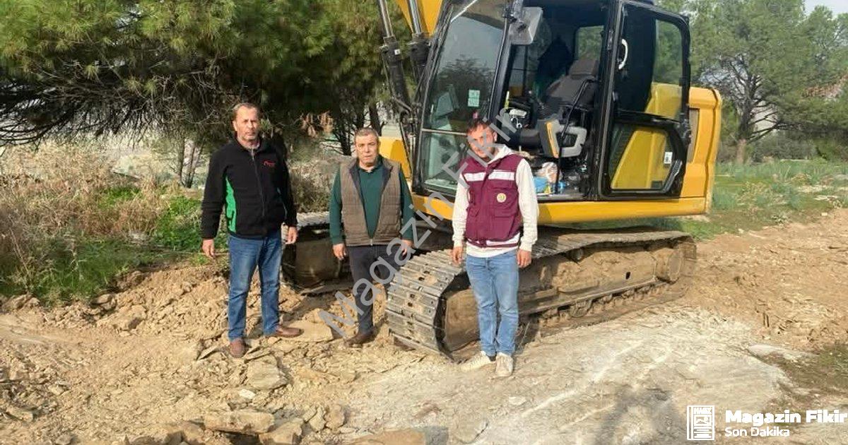 "Söke Burunköy'de Yeşil Seferberlik: Ormanlar Koruma Altında" başlıklı haber için fotorealistik, pro