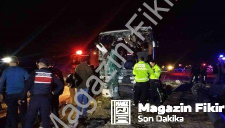 Denizli’de Korkutan Kaza: Otobüs ve Minibüs Çarpıştı, Çok Sayıda Yaralı