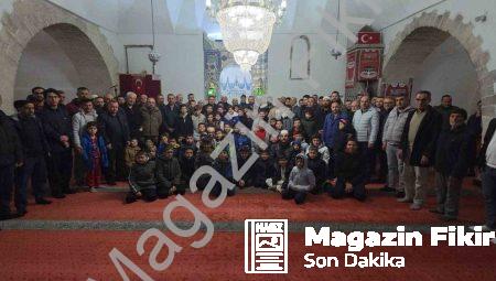 Kütahya’da Gençler Secdede Buluştu: Vali’den Unutulmaz Mesajlar