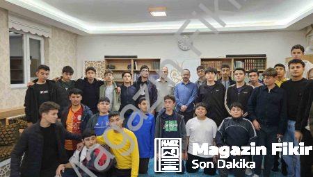 Emirdağ’da Gençlik Buluşması: Fen Lisesi Öğrencileri Bir Araya Geldi
