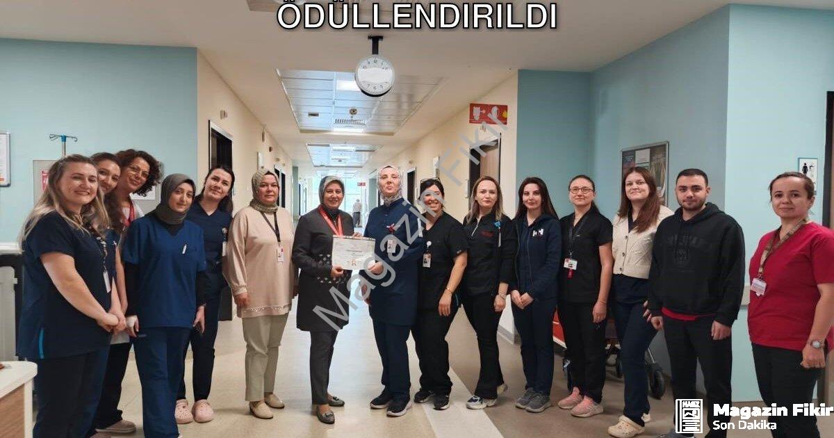 "Kütahya Şehir Hastanesi'nde Hijyen Başarısı: Göz ve Dermatoloji Kliniği Ödüllendirildi" başlıklı ha