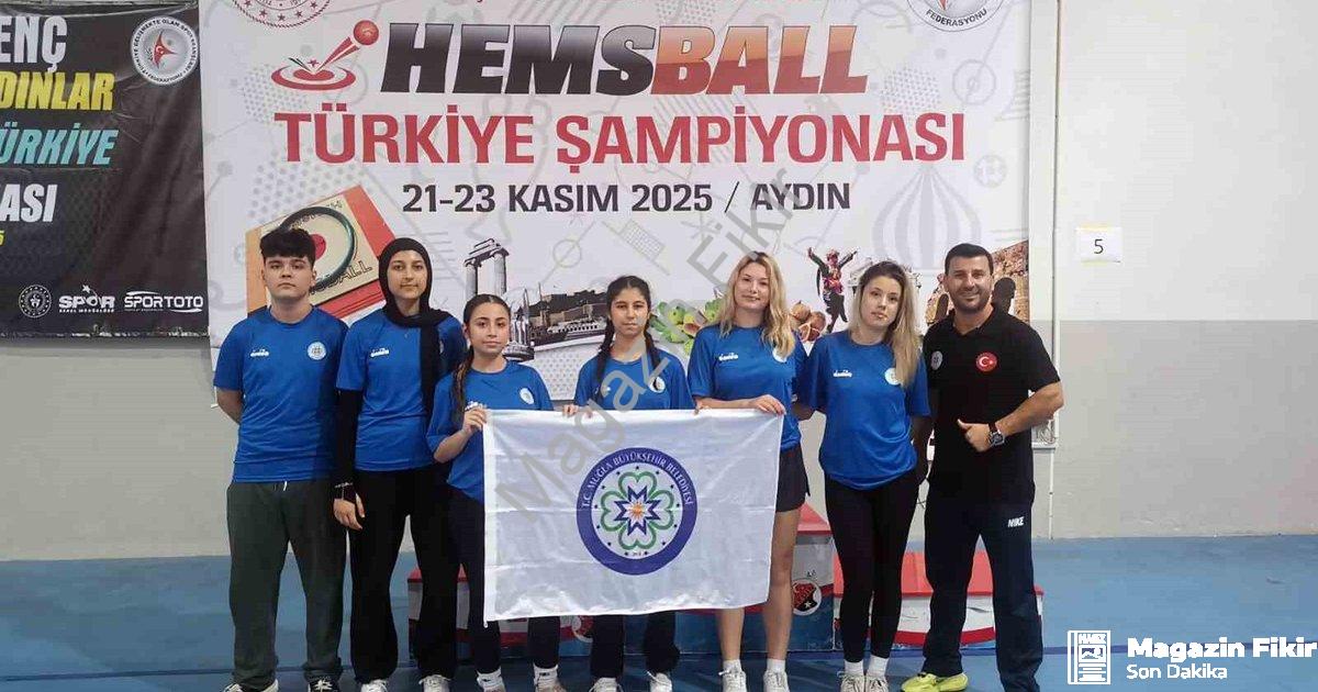 "Muğla Büyükşehir Sporcuları Hemsball Şampiyonası’na Damga Vurdu" başlıklı haber için fotorealistik,