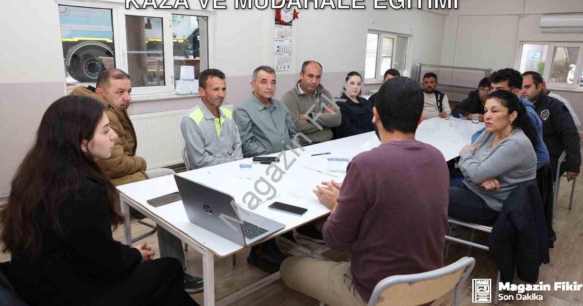 "Denizli OSB'de Kritik Hamle: Kimyasal Kaza ve Müdahale Eğitimi" başlıklı haber için fotorealistik,