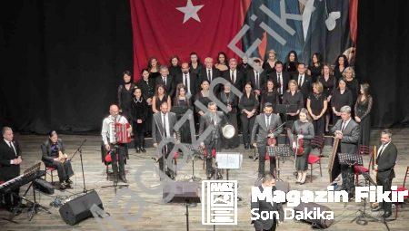 Efeler’de Sanat Rüzgarı: Maarif Korosu’ndan Büyüleyen Performans