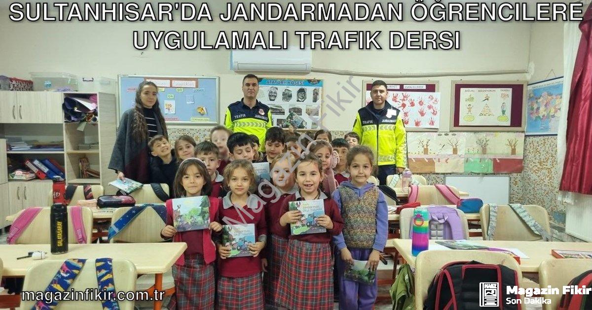 "Sultanhisar'da Jandarmadan Öğrencilere Uygulamalı Trafik Dersi" başlıklı haber için fotorealistik,